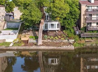 957 Indian Ter, Rockford, IL 61103