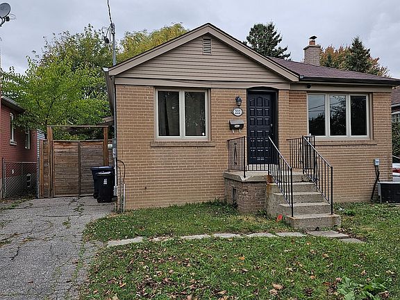 3rd image of 222 Patricia Ave #Basement