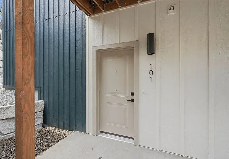 1816 N 15th St #101 — Photo 4