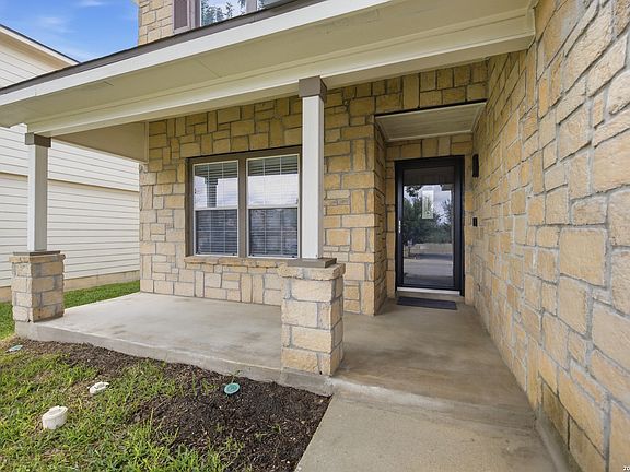 3rd image of 341 Willow View