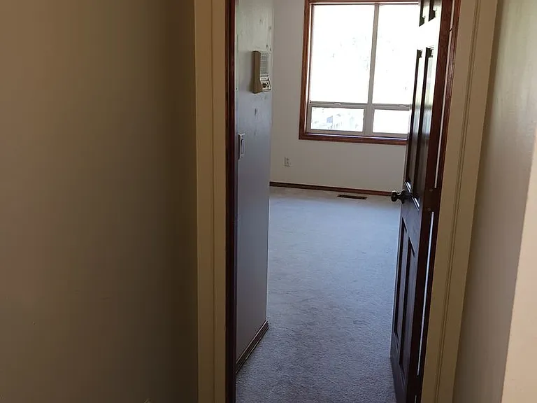 708 Highland Dr — Photo 19