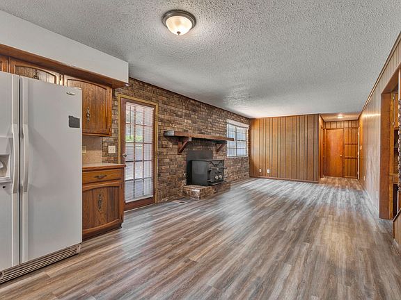 4th image of 1660 Palmer Pl