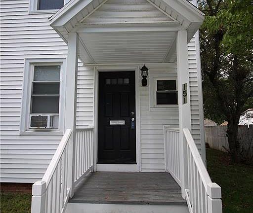 2nd image of 151 Quaker Ln S Floor 3