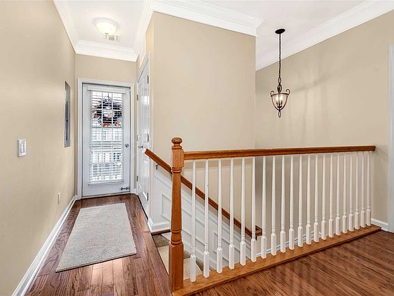 2nd image of 162 Southampton Dr