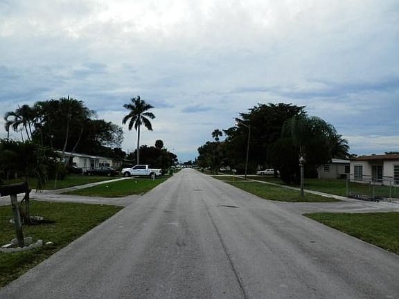 3rd image of 3330 NW 7th Ct
