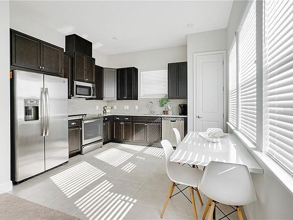 5th image of 13065 Doisy St