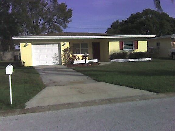 2nd image of 1103 Oakwood Dr