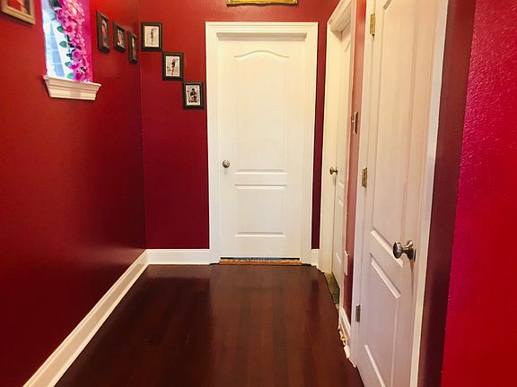 5th image of 3604 Corinne Ave