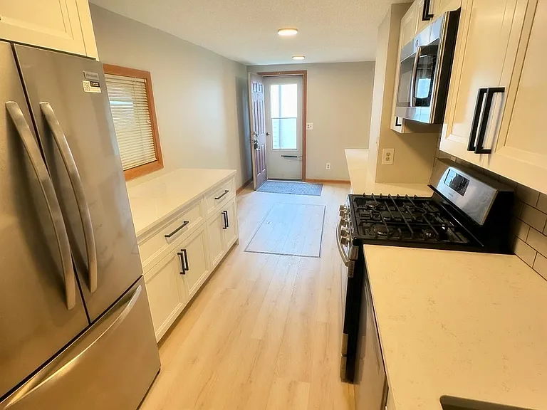 655 Washington St NE #1 — Photo 7