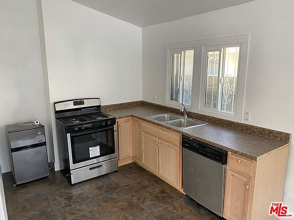 4th image of 6119 11th Ave