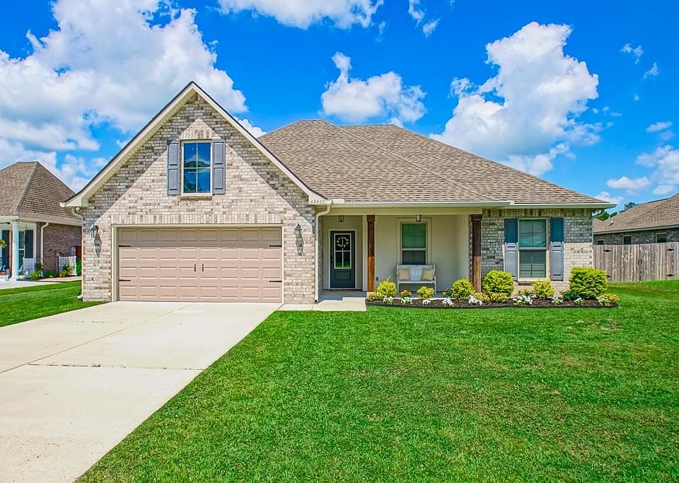 1st image of 42409 Hamilton Ln