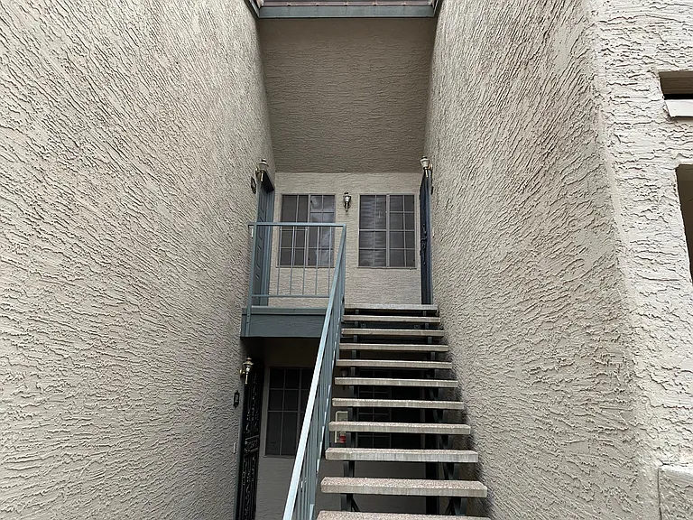 2114-533 W Guadalupe Rd #2114 — Photo 1