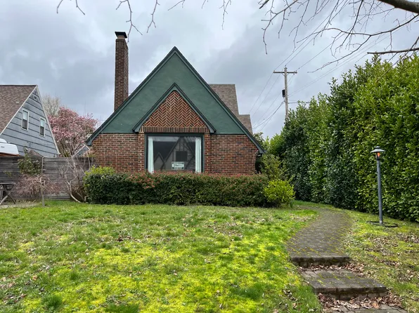 4621 NE Royal Ct, Portland, OR 97213