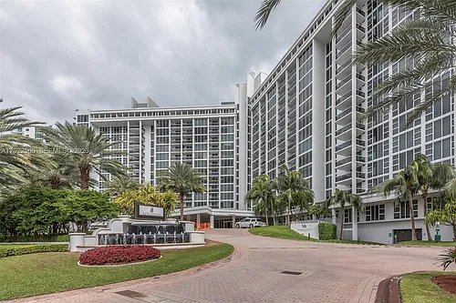 10275 Collins Ave Photo 1