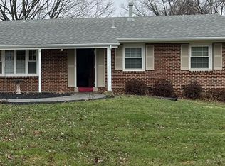 17600 Wheat Fall Dr, Derwood, MD 20855