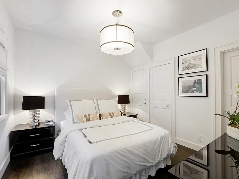 145 Lee Ave — Photo 35