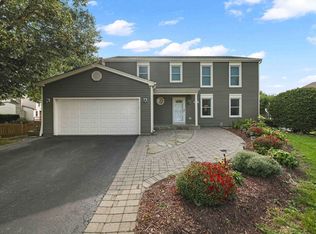 2443 Lawson Blvd, Gurnee, IL 60031