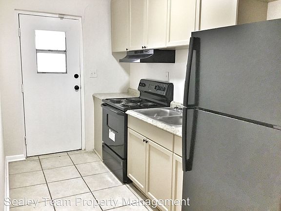 4th image of 140 W Palmer Ave APT 3