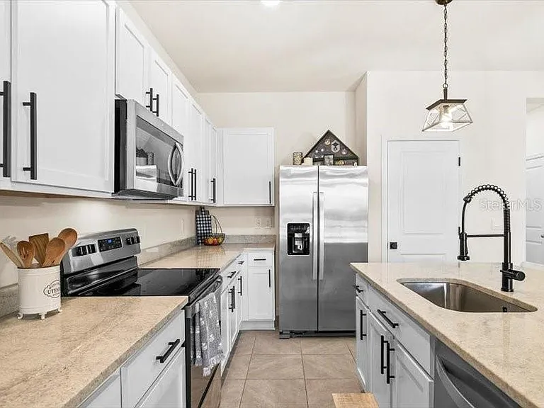 17741 Crescent Moon Loop — Photo 21