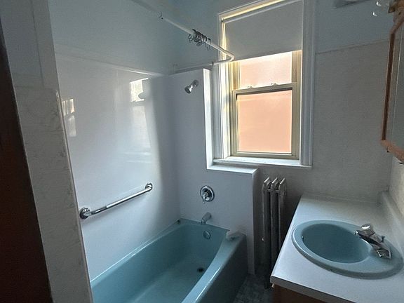 2nd image of 3342 S Lowe Ave APT 2
