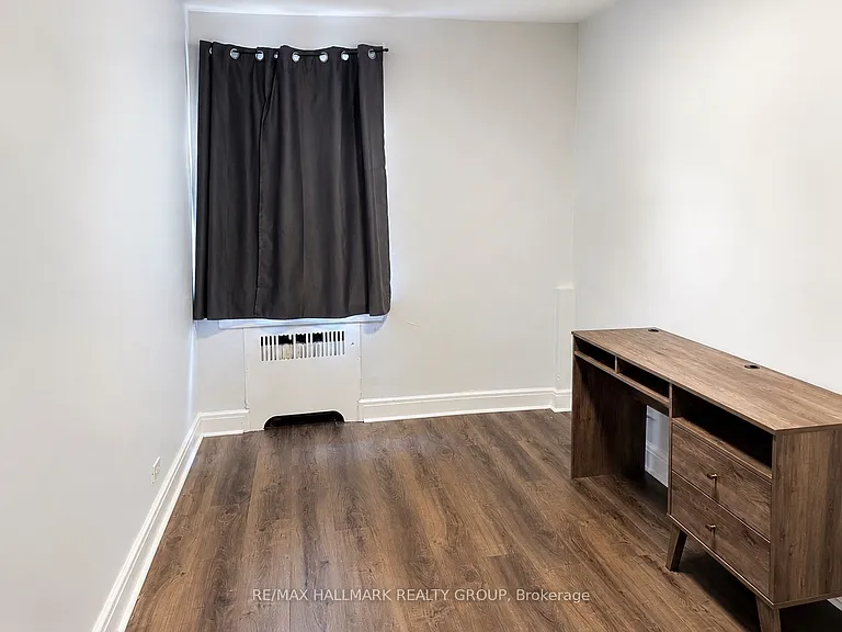 20 Charlotte St #2 — Photo 13