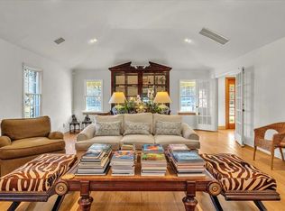1801 Drakestone Ave, Nichols Hills, OK 73120