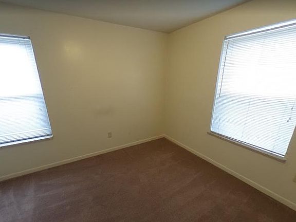 5th image of 60 McMillen Ave APT E