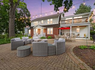 415 S Lake Shore Dr, Lake Geneva, WI 53147