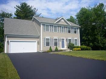 1st image of 40 Aster Dr
