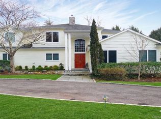 9 Meadowbrook Lane, Old Westbury, NY 11568