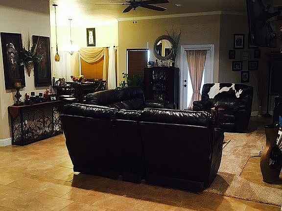 2nd image of 20 Desert Willow Ct