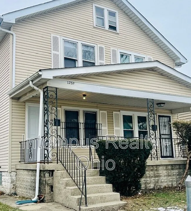1252 23rd Ave