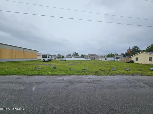 Washington St, Berwick, PA 18603