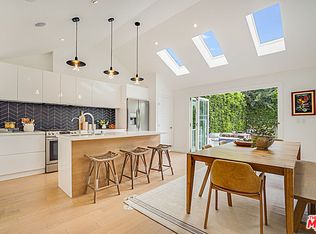 323 Vista Pl, Los Angeles, CA 90042