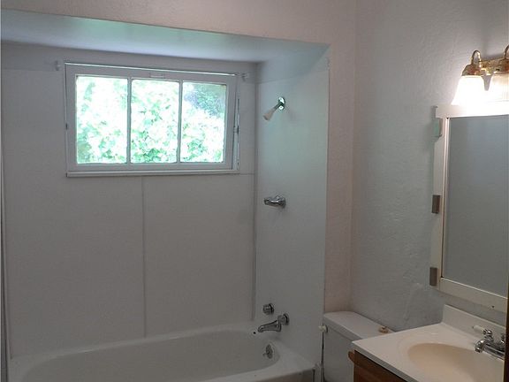 5th image of 1188 SE Swofford Ln