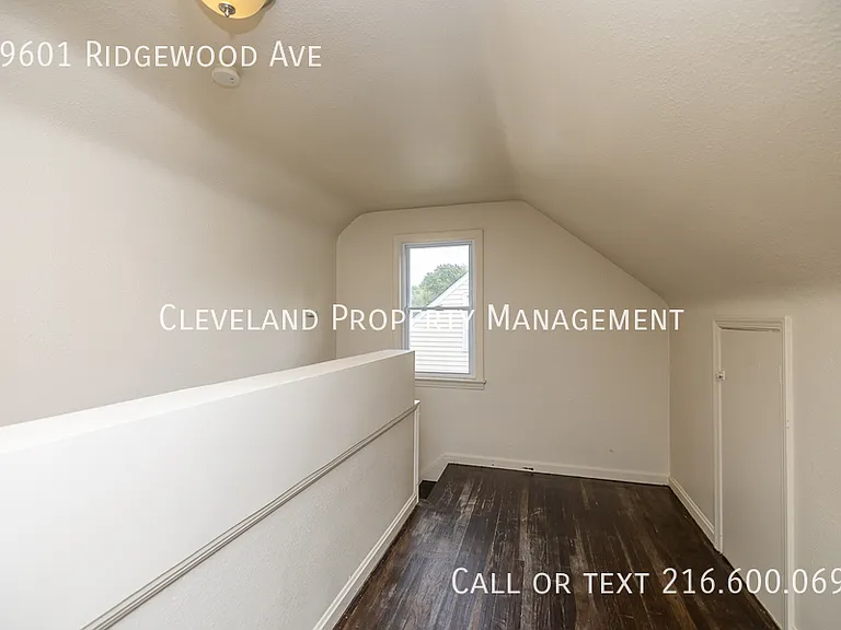 19601 Ridgewood Ave — Photo 31