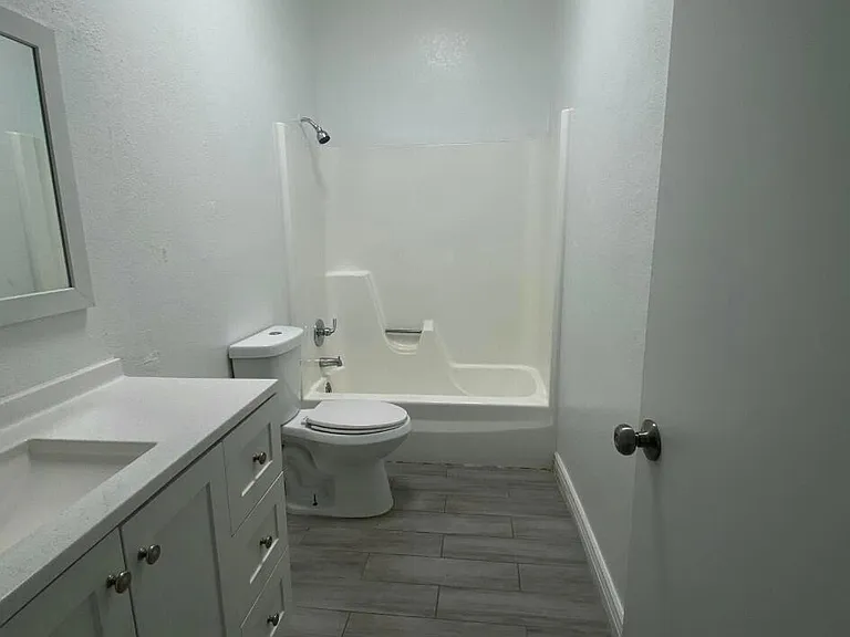 2580 S Yavapai Rd #2 — Photo 4