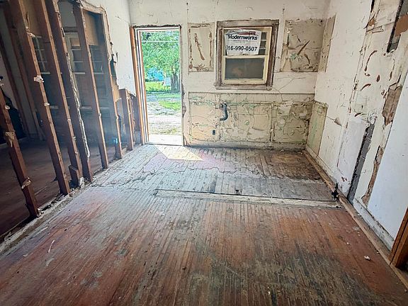 3rd image of 436 N Minnesota Ave