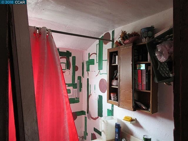 2nd image of 2846 12th St