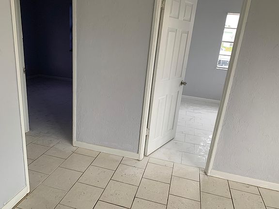 4th image of 3632 S Atlantic Ave #1