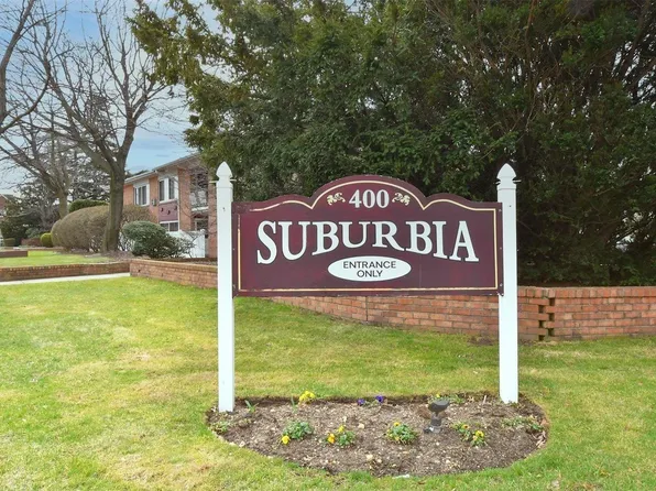 400 Fulton Street #8E, Farmingdale, NY 11735
