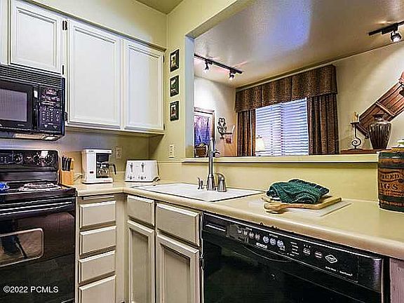 5th image of 401 N Silver King Dr #53