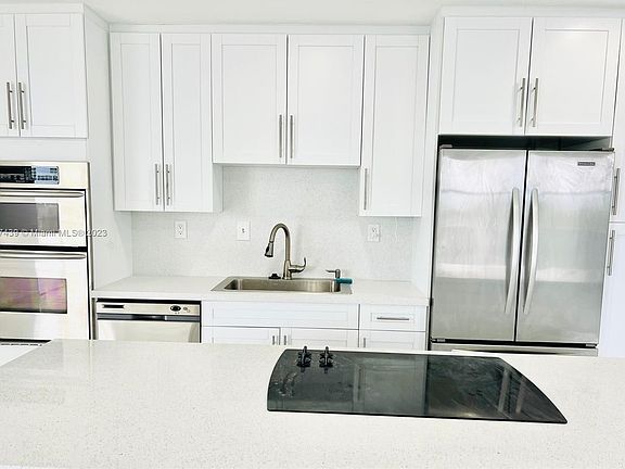 2nd image of 11111 Biscayne Blvd #6E