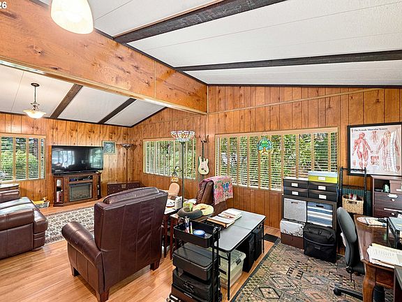 5th image of 69686 McFarland Rd