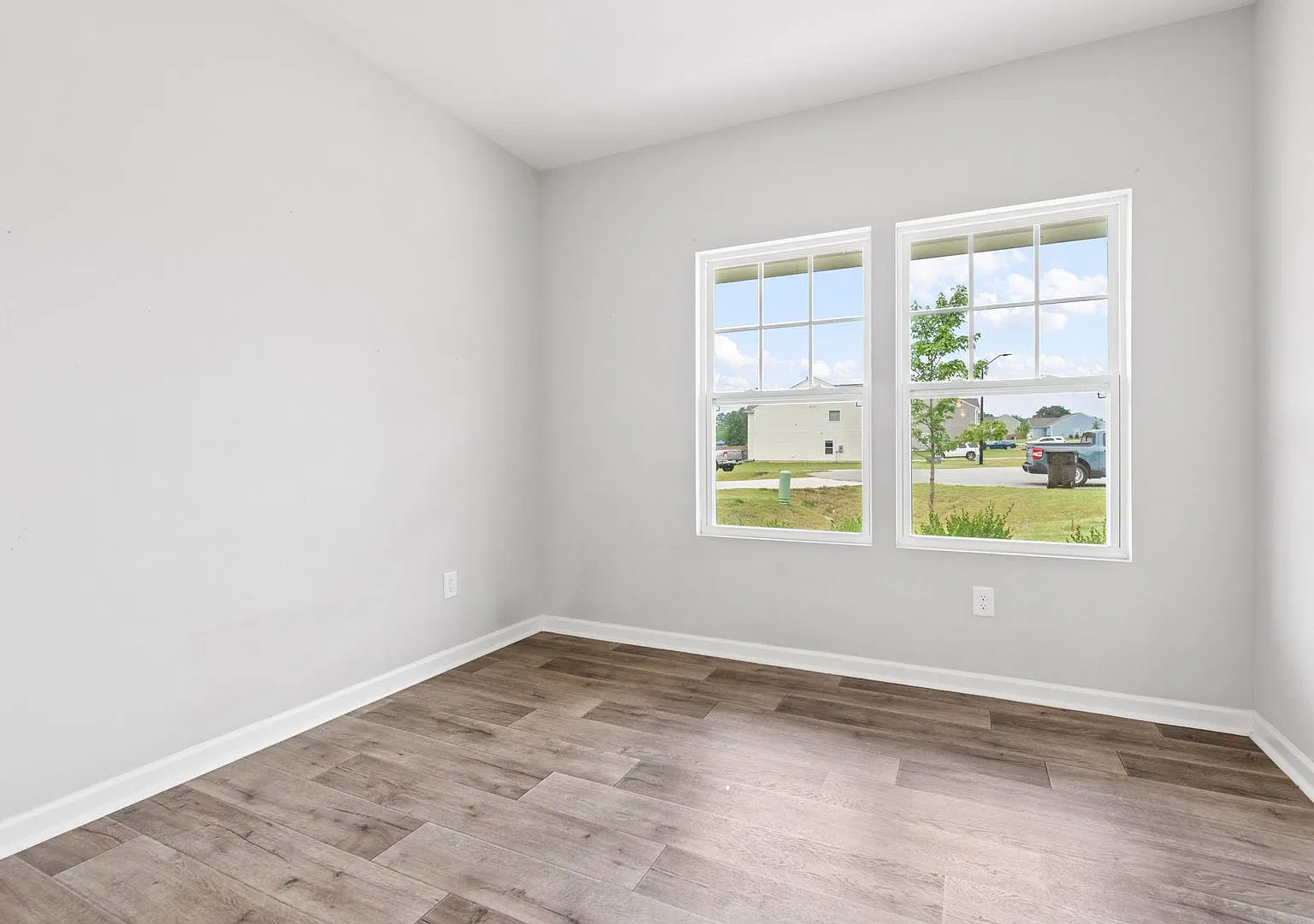 Lease Takeover in Angier! 4BR + Loft + Office | Through 3/31/27 — Photo 4