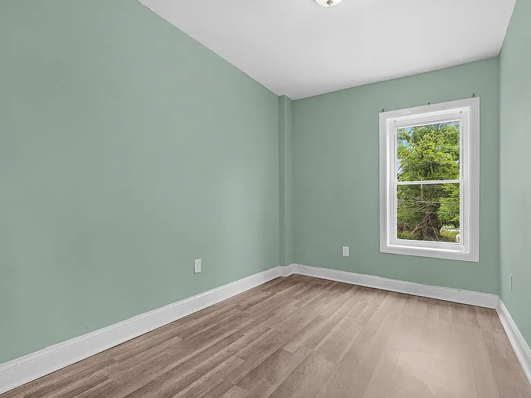 3003 W Garrison Ave — Photo 7