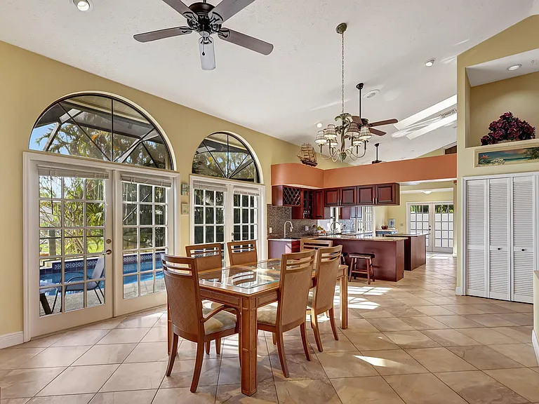 dining room, overlooking the pool