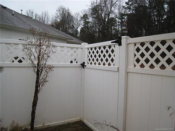 2nd image of 7124 Somerset Springs Dr