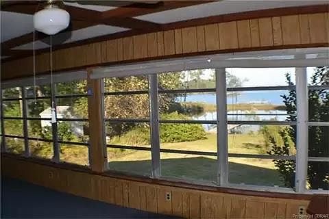 3rd image of 662 Bridge Creek Cir