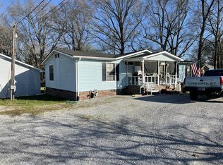 1103 Oakdale St, Manchester, TN 37355
